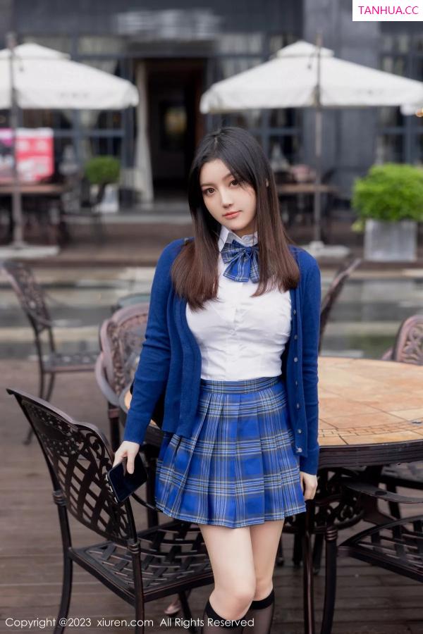 豆瓣酱  [XiuRen]高清写真图 2023.12.01 No.7754 豆瓣酱 丝袜美臀第5张图片